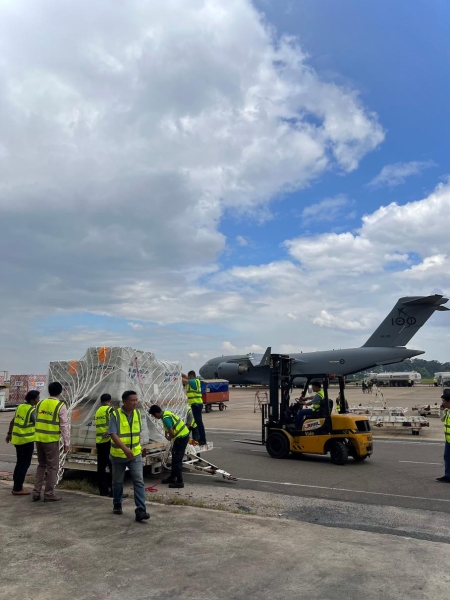 Royal Australian Air Force (Australian AIDS)